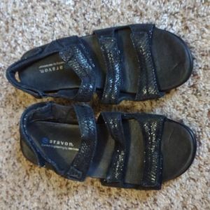New Balance Aravon Size 8 Velcro Strappy Black Leather Sandal Retro